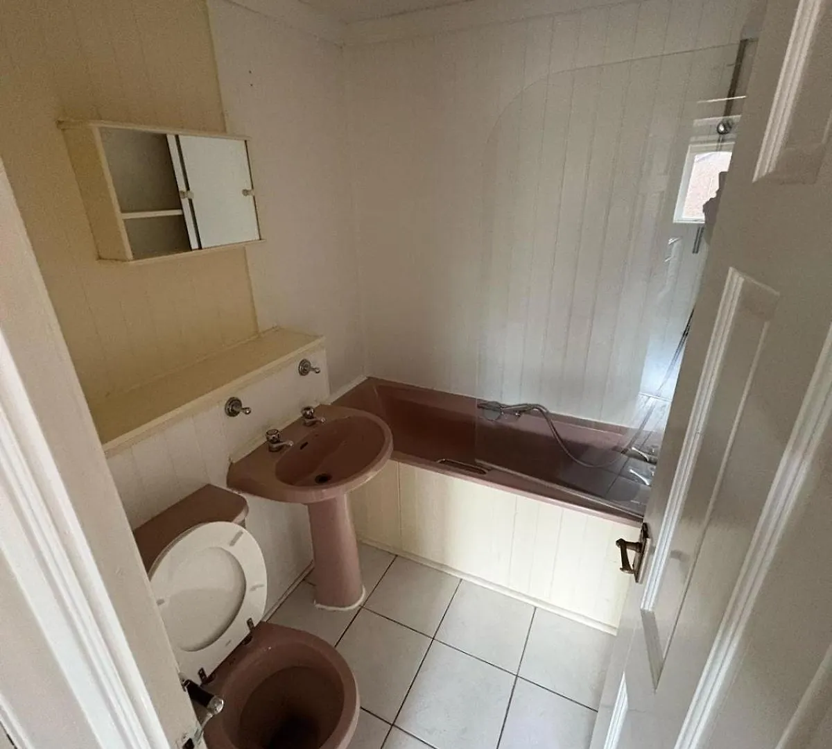 Apartment Ferienwohnung 1Br With Free Parking Near Castle And Royal Mile Edinburgh